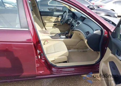 2011 Honda Accord 2.4 Lx z USA, uszkodzony, nr VIN 1HGCP2F35BA077032